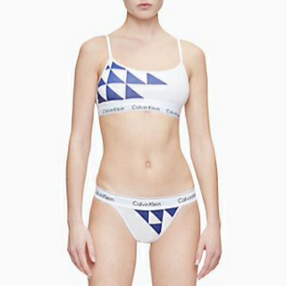 CALVIN KLEIN BRAND NEW BRALETTE SET SIZE S